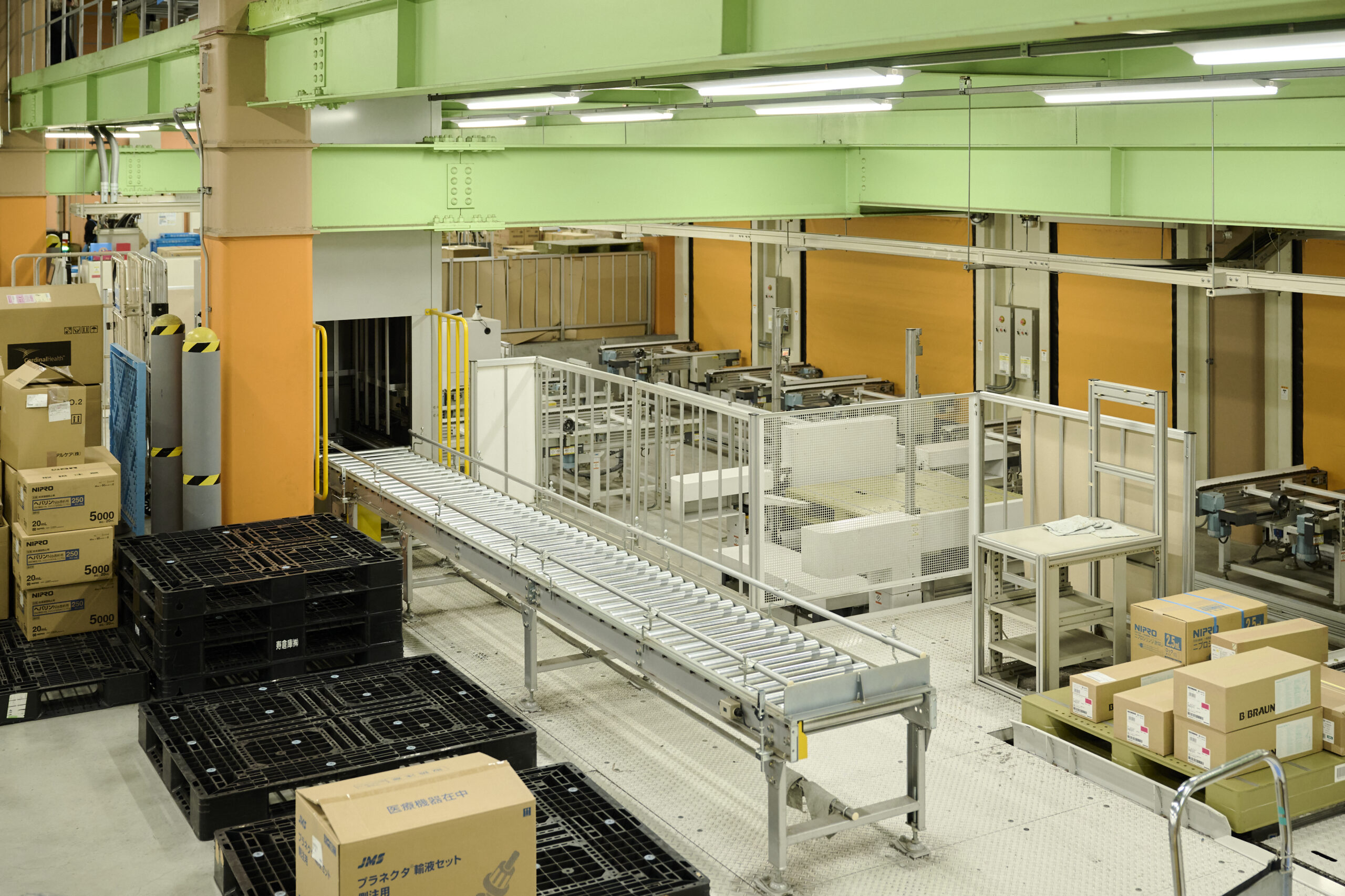 現場オペレーションの検討:ハンディターミナルの画面一つひとつに現場の声を反映