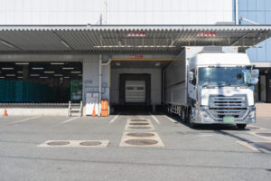 物流におけるバースとは？役割から効率化の方法まで徹底解説！