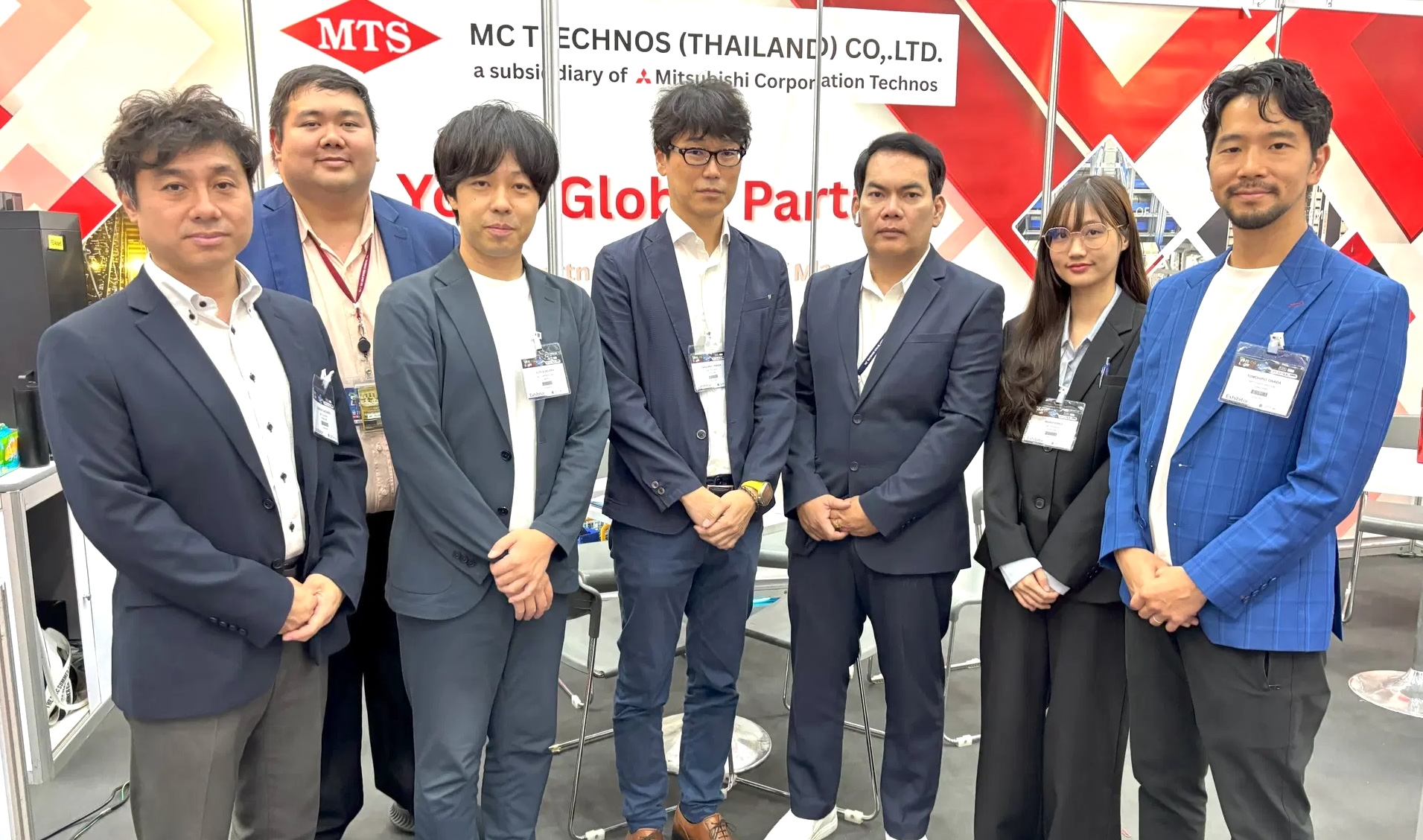 TILOG-LOGISTIX 2025に出展したMCテクノスタイランド、APTスタッフ一同